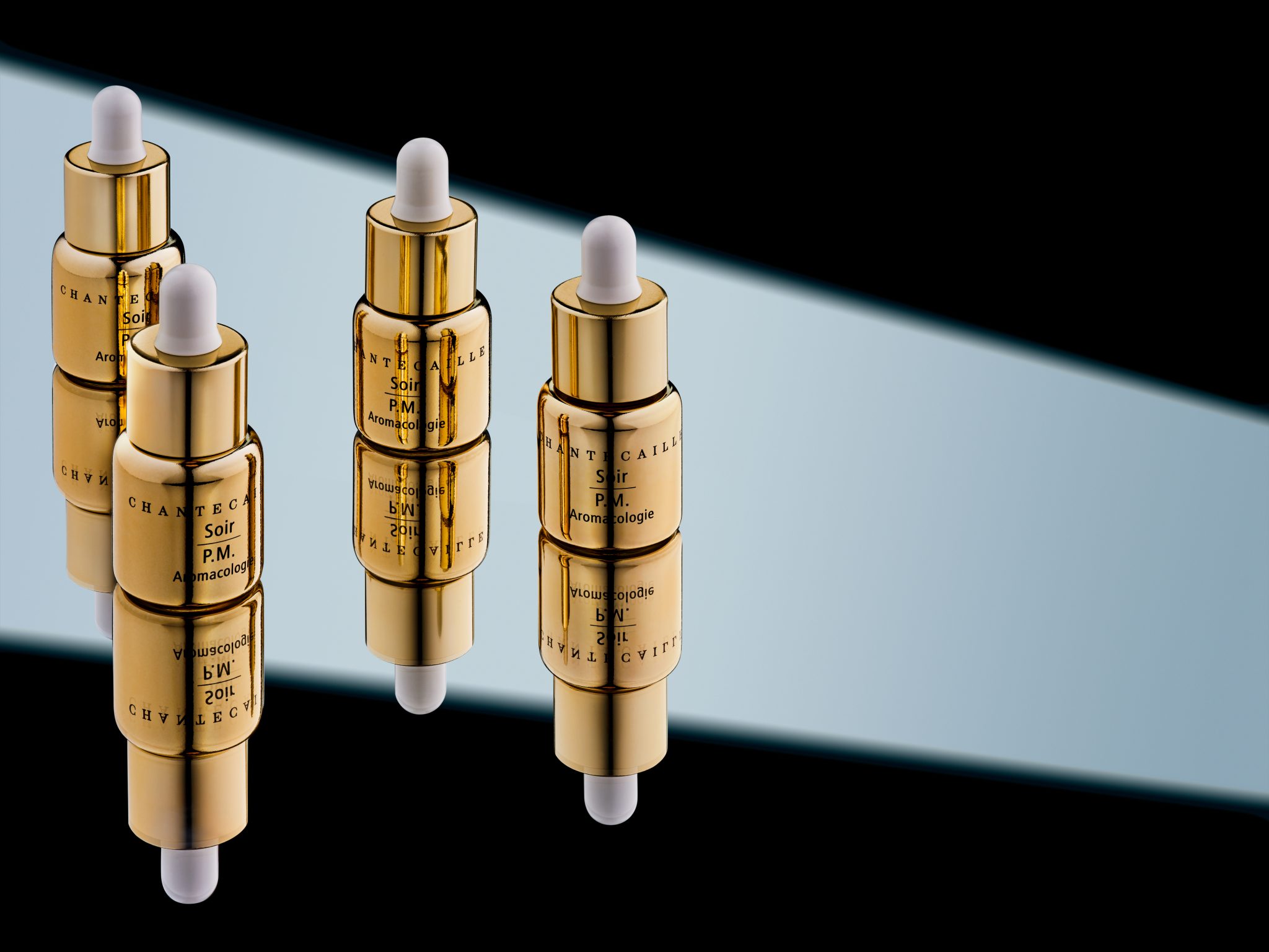 這張圖片的 alt 屬性值為空,它的檔案名稱為 3409-05F-CHC-RGB-GoldPM_117-2048x1536.jpg