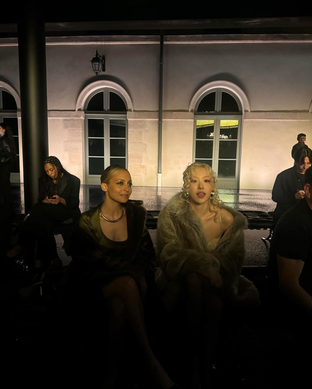 再難駕馭的造型，也難不到「人間YSL」Rosé ：原來「性感小睡衣」也能如此高貴優雅！ BeautyExchange